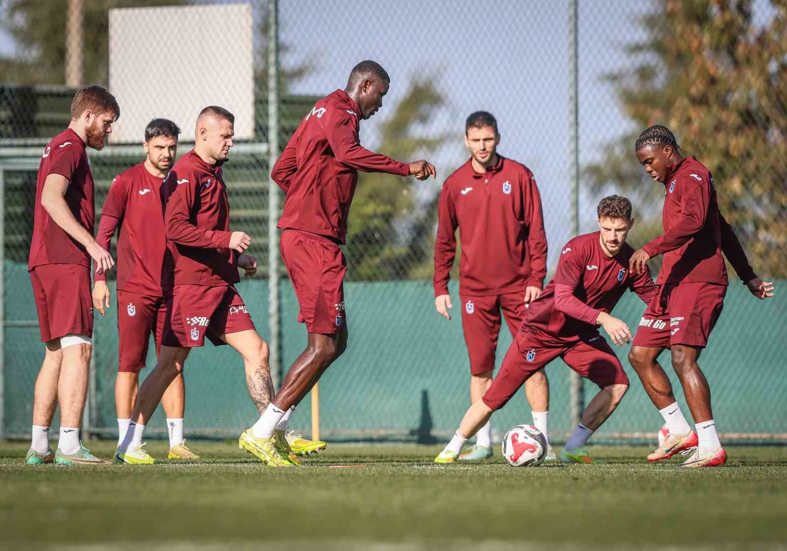 trabzonspor istanbula savic olmadan gitti Mz6GT1MU