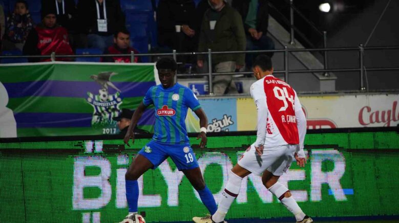 trendyol super lig caykur rizespor 0 fatih karagumruk 0 ilk yari iXjEEAkM