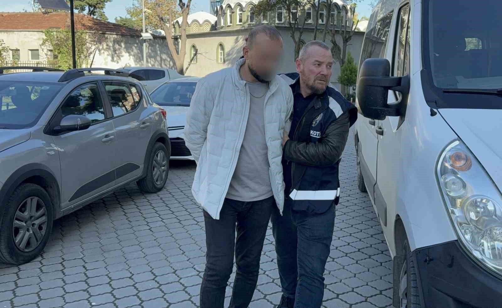 uzerinde bonzai ele gecirilen sahis adliyeye sevk edildi ukX3HnVs