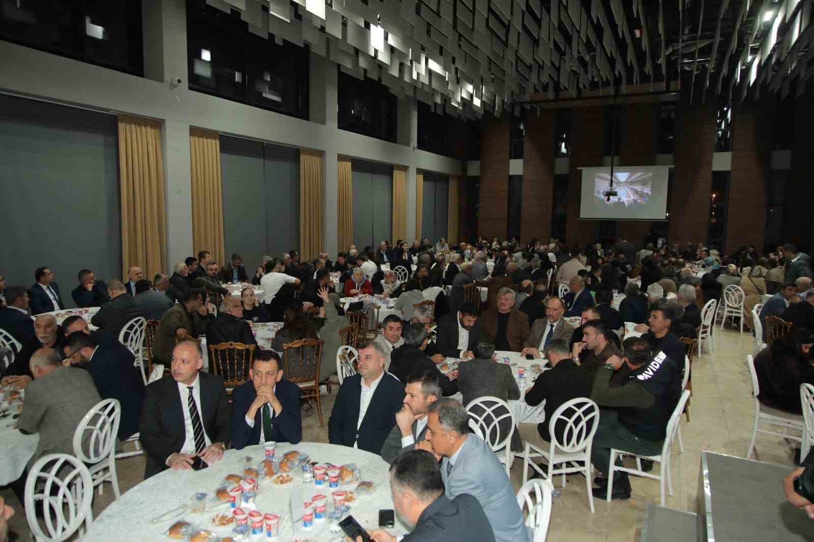 yenicelilerden salona sigmayan birlik ve beraberlik
