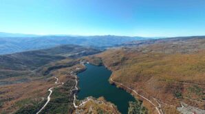 zinav golu sonbahar renkleriyle mest ediyor yiLIhxb3