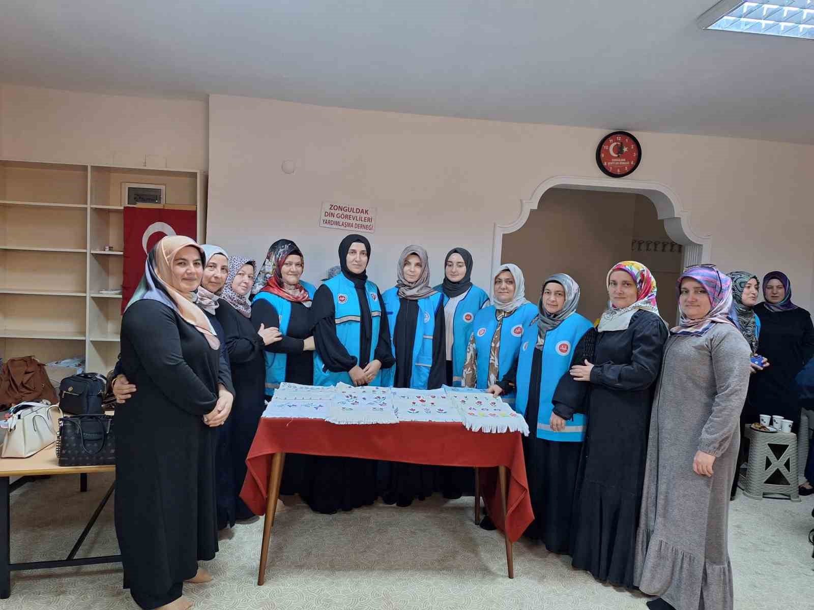 zonguldakta tdv kadin kollarinin projeleri cocuklarin yureklerini isitti rrC2yjYD