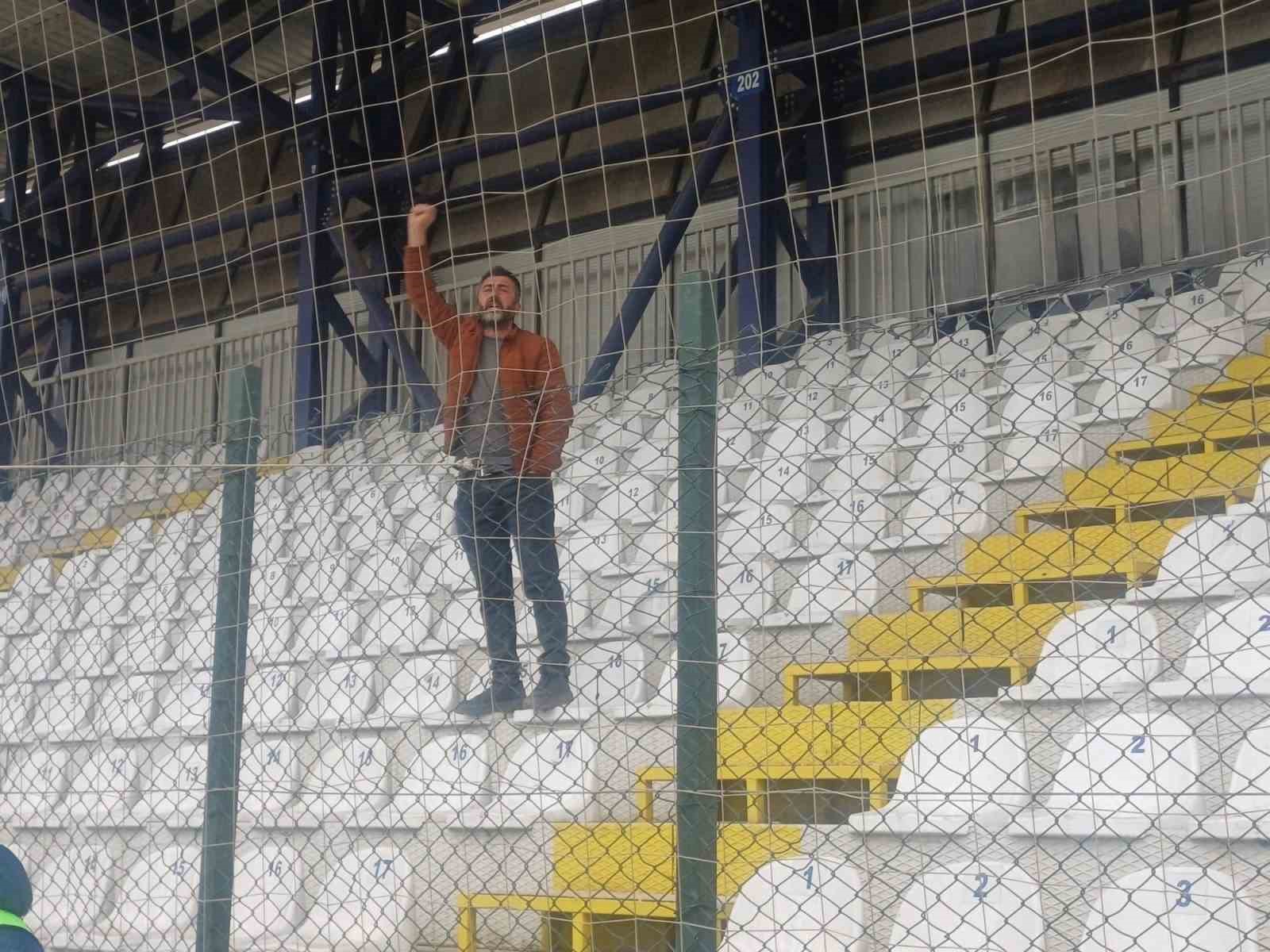 600 kilometre yol kat edip takimini tek basina destekledi