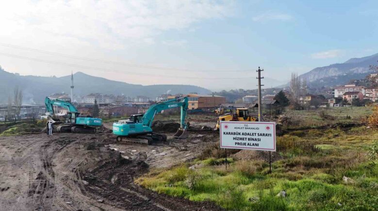 adalet sarayi icin ilk kazma vuruldu kc9ny45h