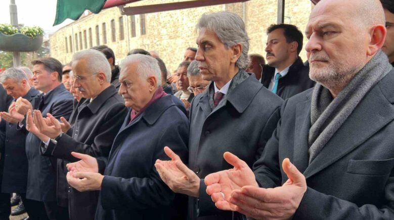 ak parti eski milletvekili ayse sula koseoglunun aci gunu pvY4exjp