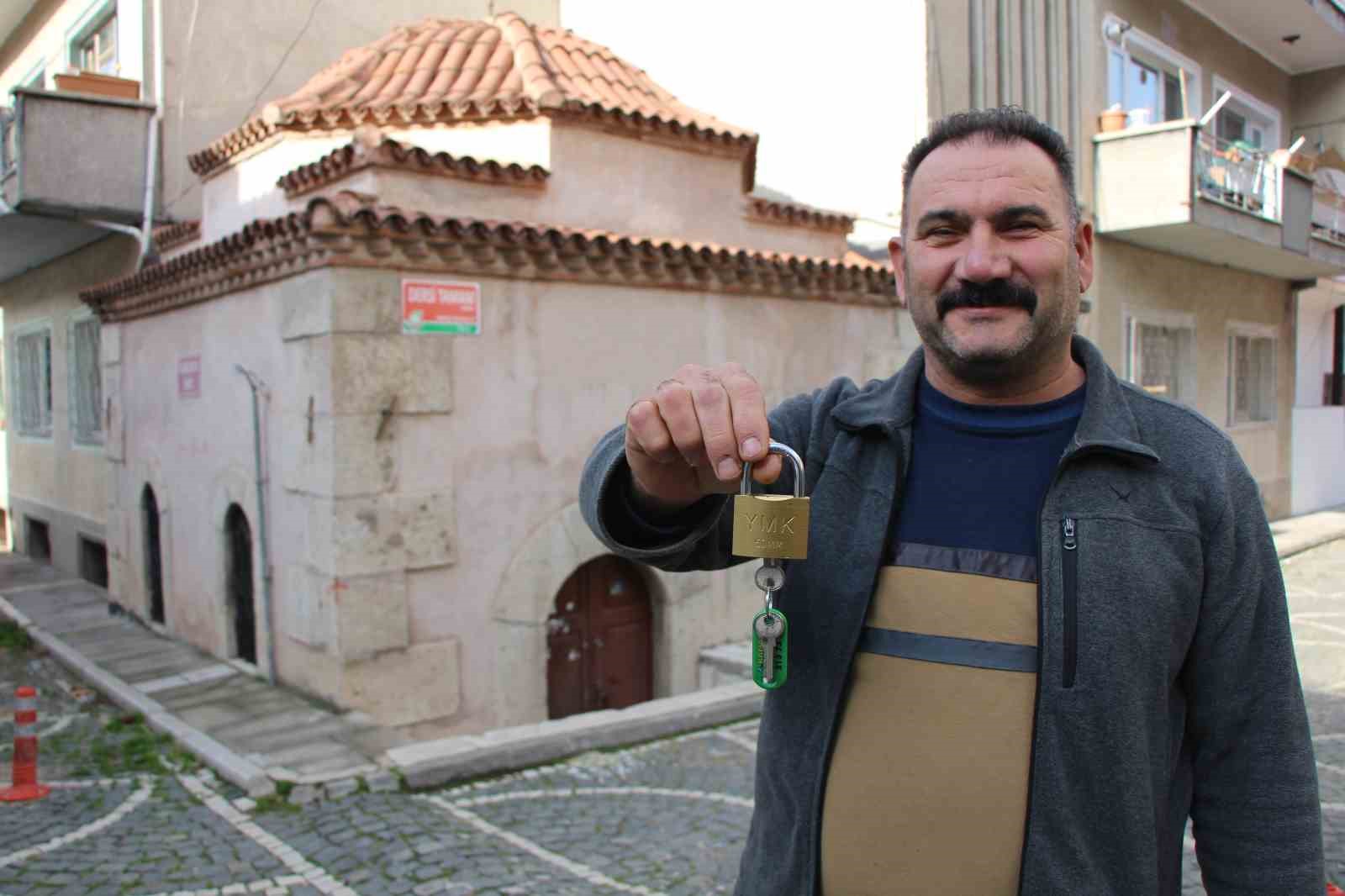 amasyada kapisina kilit vurulan 9 turbeden 5i yeniden ziyarete acildi 3qA4Y4nl