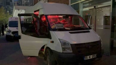 aracinda silahli saldiriya ugrayan dolmus soforu hastanelik oldu CaNdWmSQ