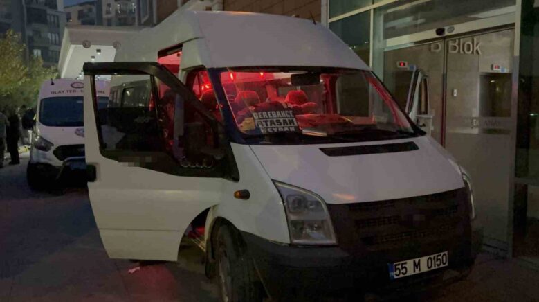 aracinda silahli saldiriya ugrayan dolmus soforu hastanelik oldu CaNdWmSQ