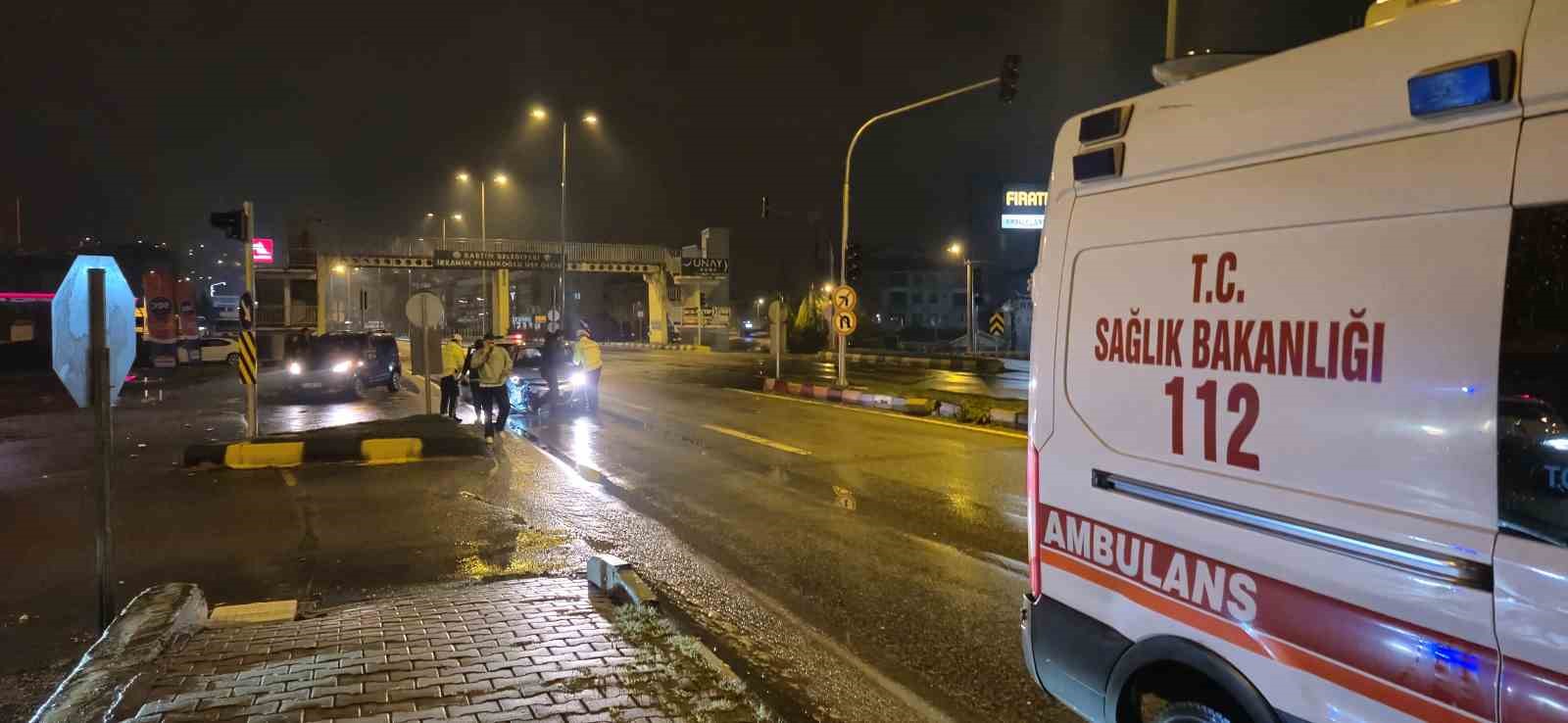 bartinda bir dakikada 3 ayri kaza c1imeDj9