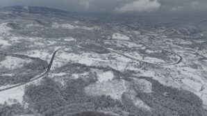 bolu daginda ulasim acik manzara kartpostallik MV6GAcsj
