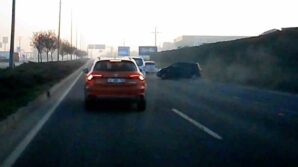 boluda kaza ani guvenlik kamerasinda makasa giren arac kazaya neden olmus P61OhI7N