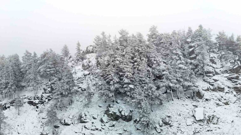 bolunun yukseklerinde kar yagisi etkili oluyor GwyxMfsU