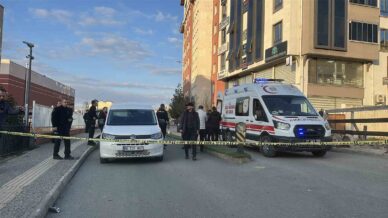 caddede kovaladigi sahsi tufekle vurdu vVt3N7Dw