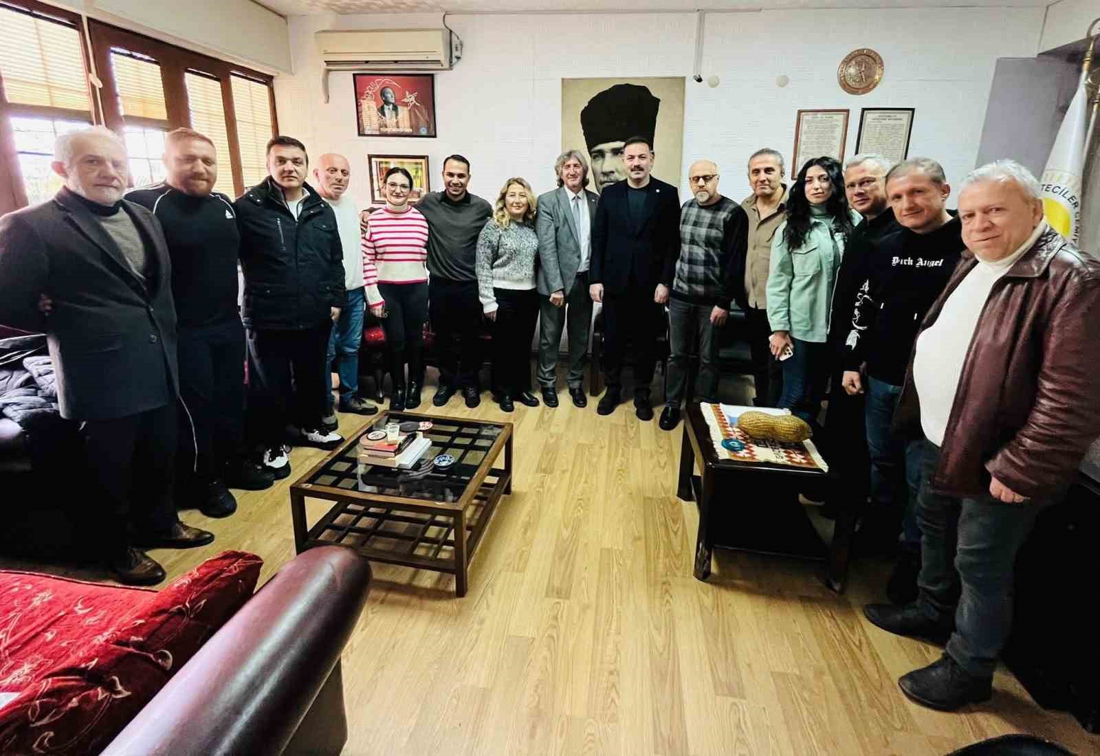caglayan zonguldakin hakkini masada da sahada da savunuyoruz Q2nKNhjQ