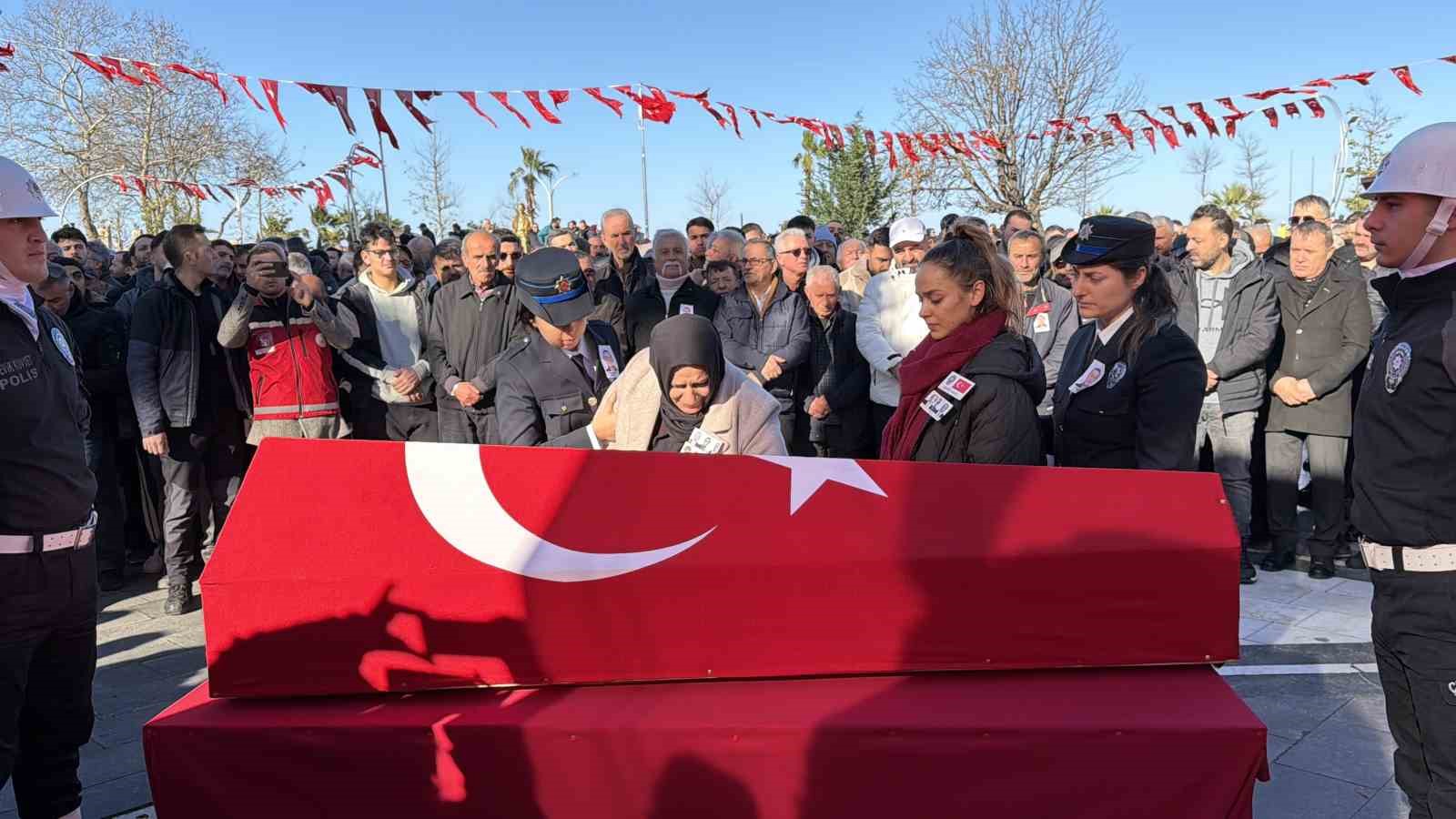 duzce sehit turgut kulunku son yolculuguna ugurluyor D9X5HCgp