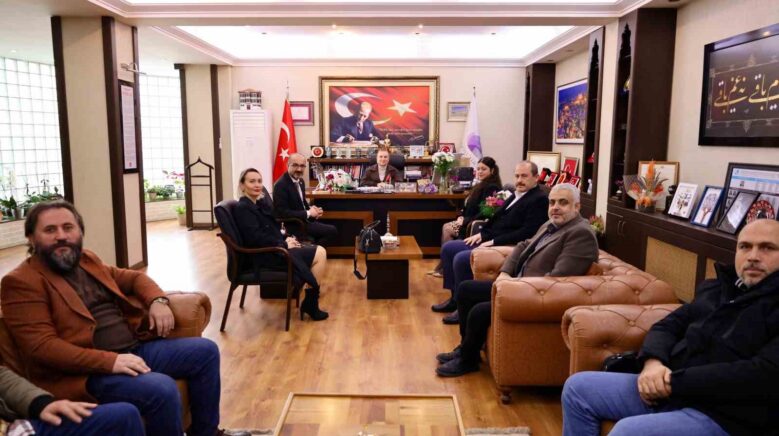 emlak danismanlari birligi baskani tuncozgur ve uyeleri kose ile gorustu JAeZf7dy