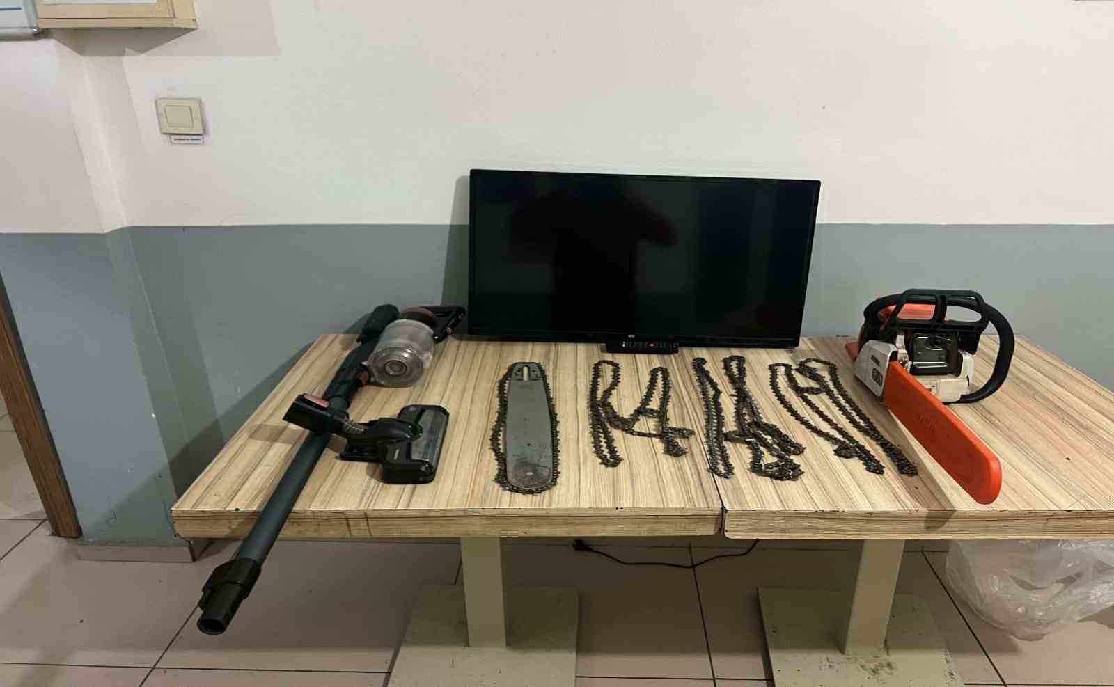 evde bulduklari her seyi caldilar 2 tutuklama 1Atm9L6j