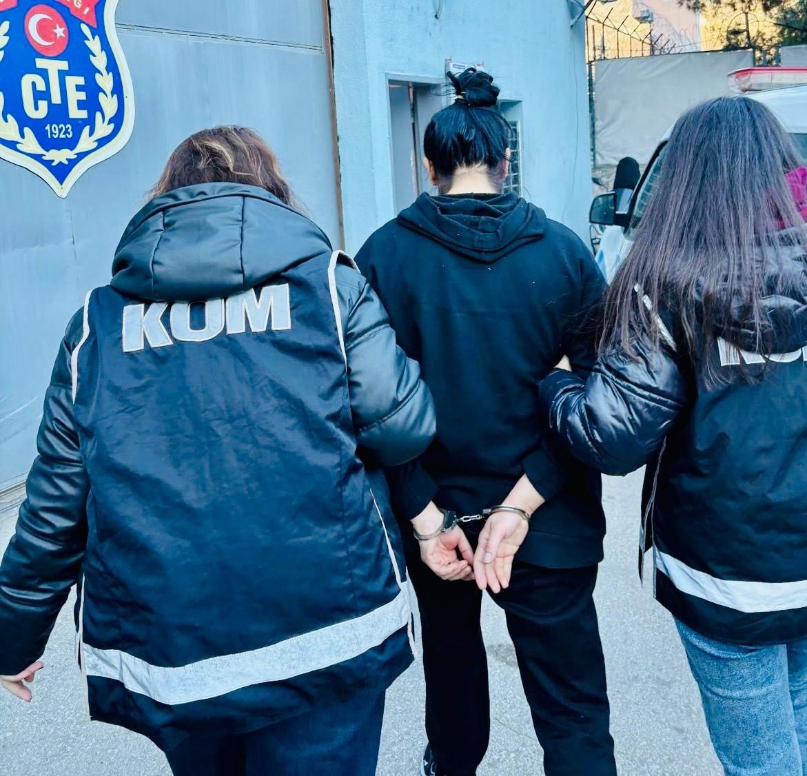 gurcistana kacmak isteyen uyusturucu suclusu hopada yakalandi JvaMmprk