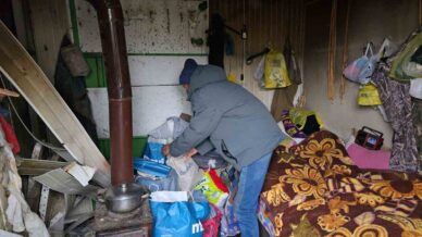 ihanin haberi ses getirdi barakada yasayan engelli adama devlet sahip cikti LReNEG2g