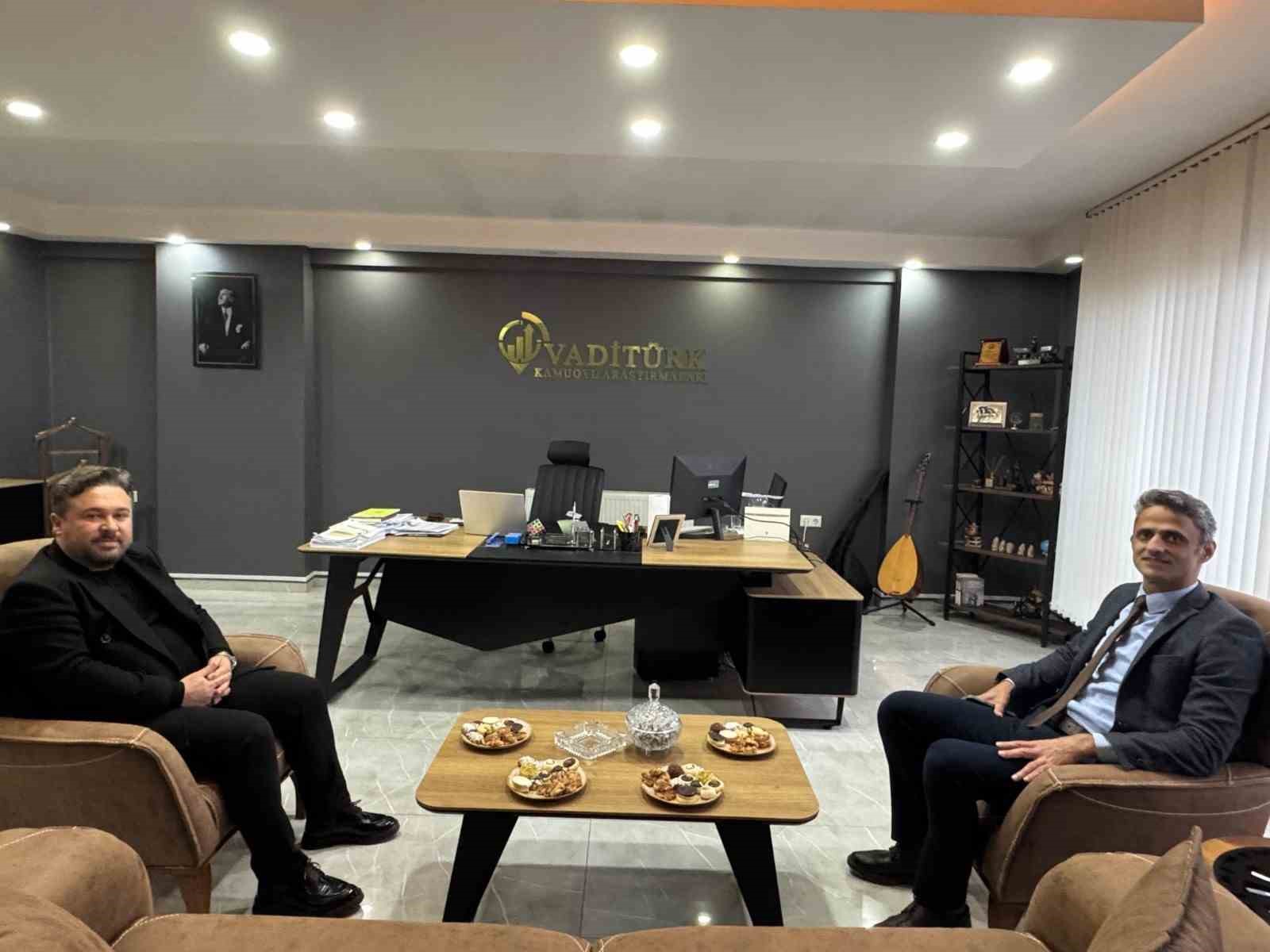 ilce genclerine istihdam turkiyeye arastirma kaymakam kaya vaditurkte 7X5azfSF