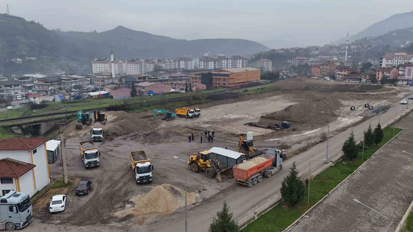 karabuk adalet sarayi sahasinda zemin hazirliklari suruyor yHrtqEGP