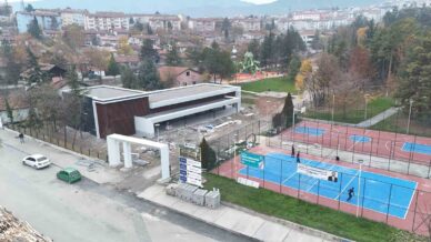 karabuk belediyesi 5000 evler sosyal tesislerinde calismalar hiz kesmiyor Vr7pPC9Q