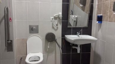 karabuk egitim ve arastirma hastanesinde fiziki altyapi yenileme calismalari suruyor luKg1sHe