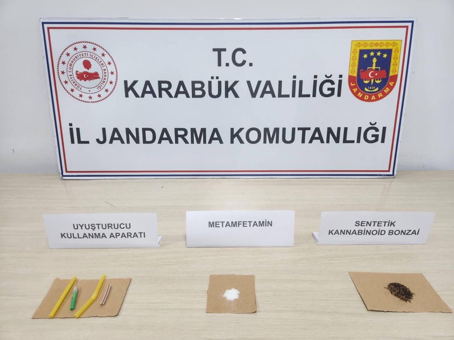 karabukte 81 sentetik hap ele gecirildi 2kbyENXK