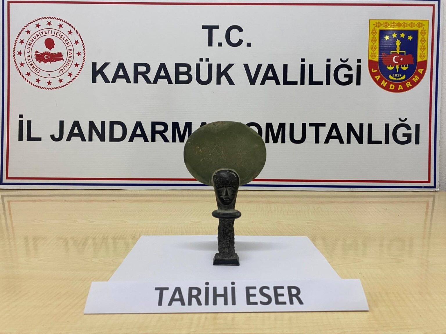 karabukte antik misir donemine ait heykel ele gecirildi 4Qz28pIK