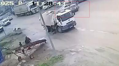 karabukte kaza ani ve tehlikeli yolculuk kameraya yansidi wNiYcrKY