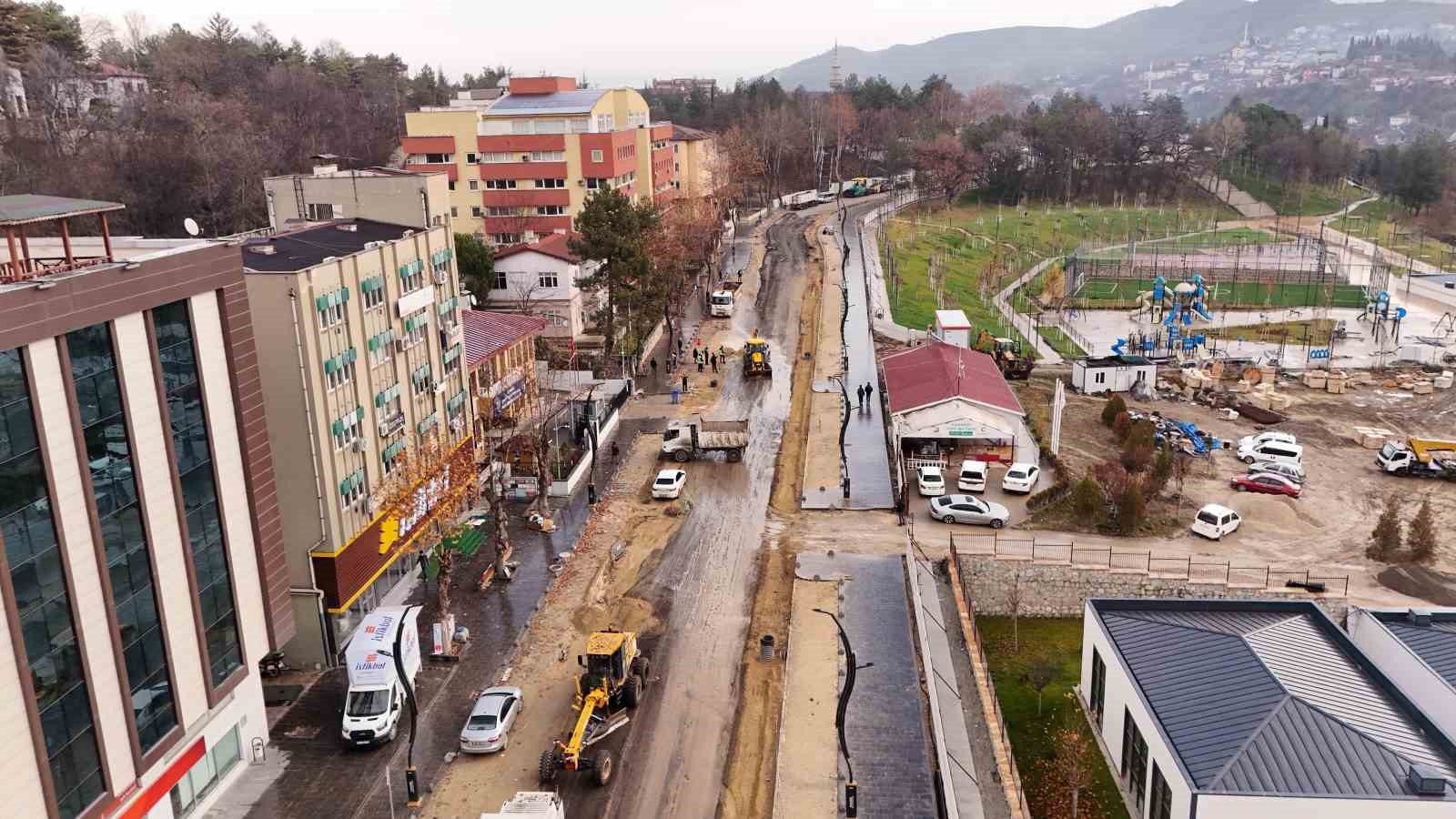 karabukte omer lutfu ozaytac caddesi 1 hafta trafige kapali olacak fisa2X7z