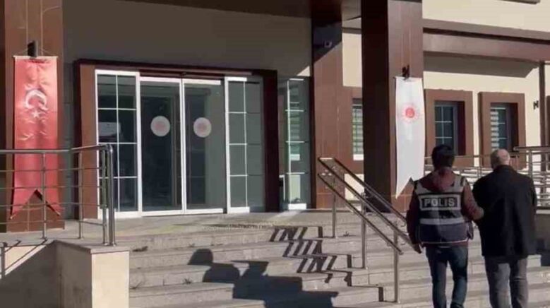 kastamonuda firari sahsi polis yakaladi WR8NcXwi