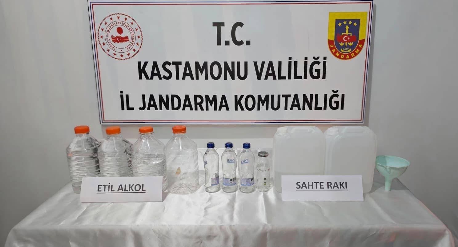 kastamonuda yilbasi oncesi kacak alkol operasyonu ugLt8V7I