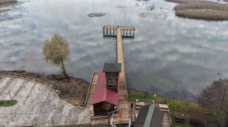 kralicenin adini tasiyan efteni golu ziyaretcilerini yeni yuzuyle karsilayacak rakPAQKp