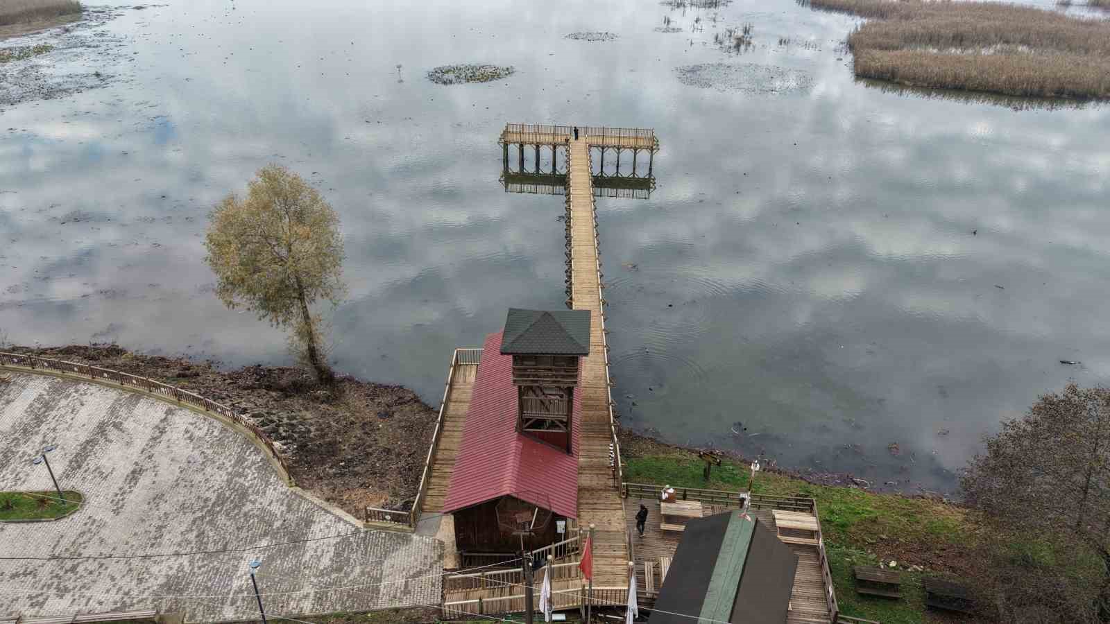 kralicenin adini tasiyan efteni golu ziyaretcilerini yeni yuzuyle karsilayacak rakPAQKp