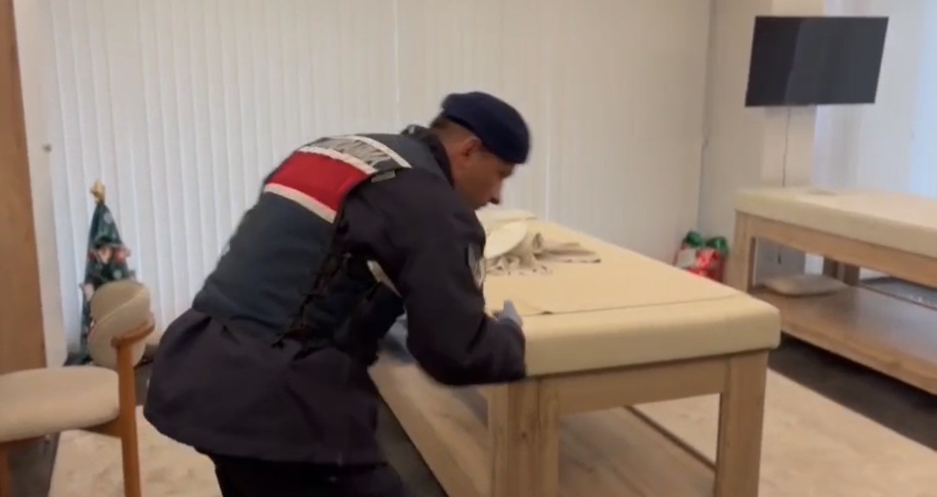 masaj salonuna fuhus operasyonu hNCA49z9