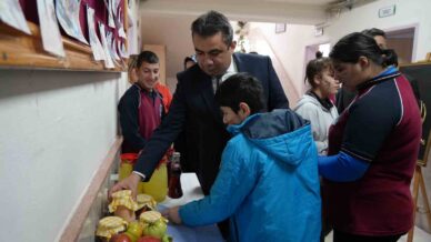 ozel ve engelli bireyler eserleriyle goz doldurdu wXEHRQBU