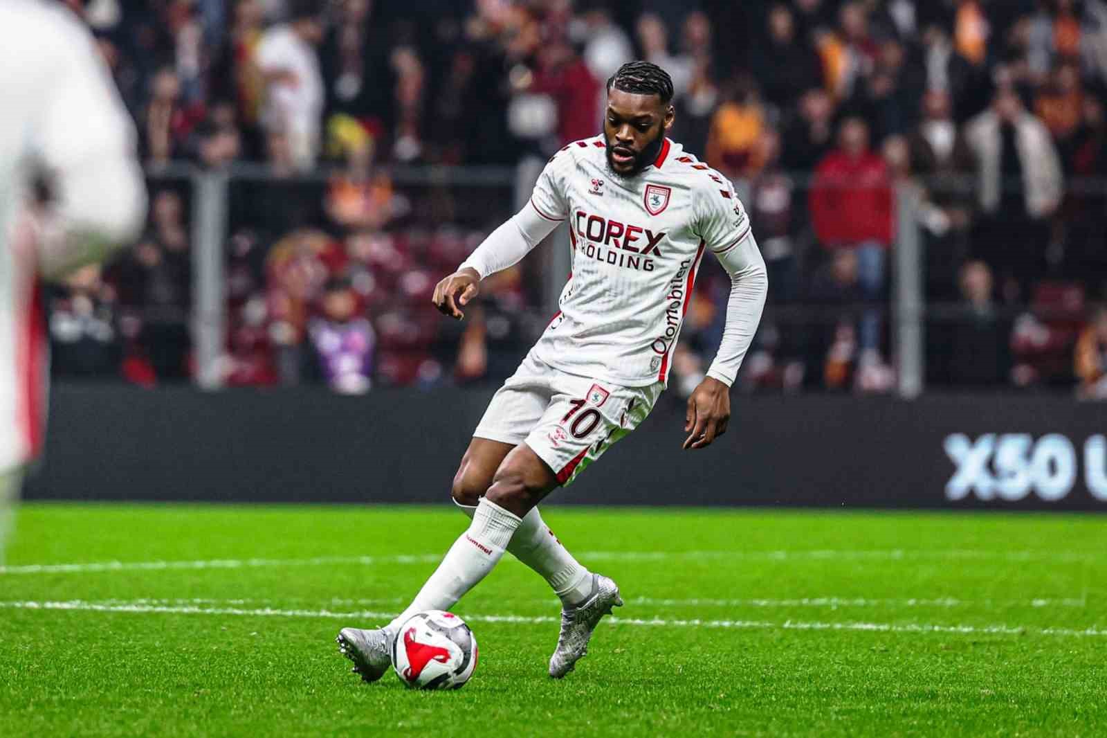 samsunsporda ntcham haric sakatligi bulunan futbolcular calismalara basladi CZGkcHSH