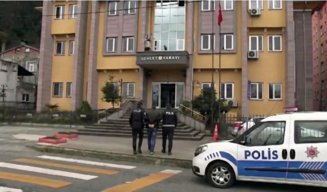 sarp sinir kapisinda 193 yil hapis cezasi bulunan sahis yakalandi 32H96rV1