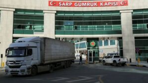 sarp sinir kapisinda kasimda rekor tir trafigi HvAF46tB