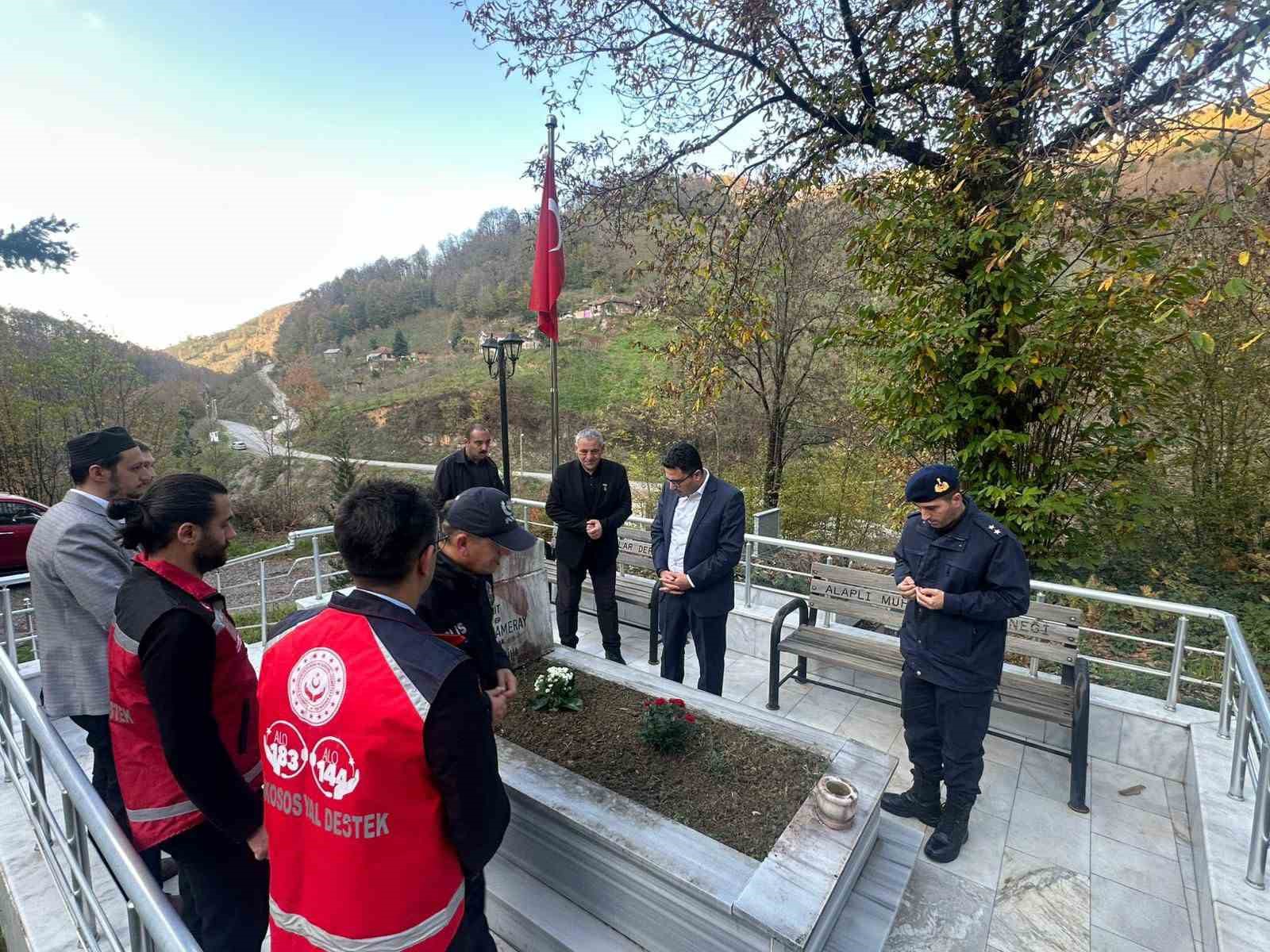 sehit aydin kameray vefatinin yil donumunde alaplida anildi pmXThYlT
