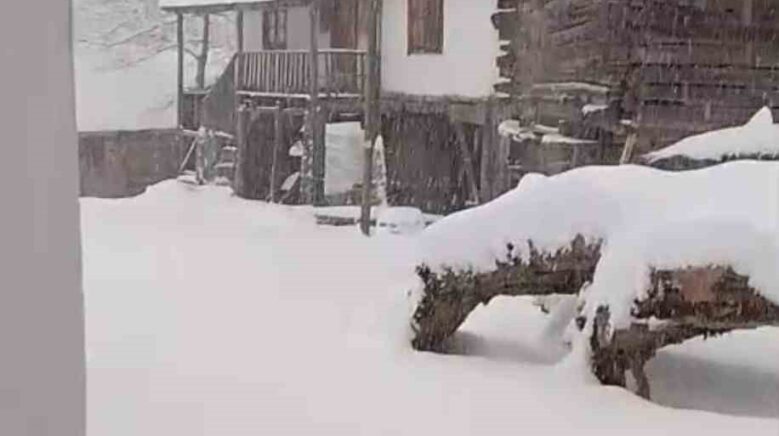 sinopta kar yagisi yuksek kesimlerde 30 santime ulasti jFaVb5qT
