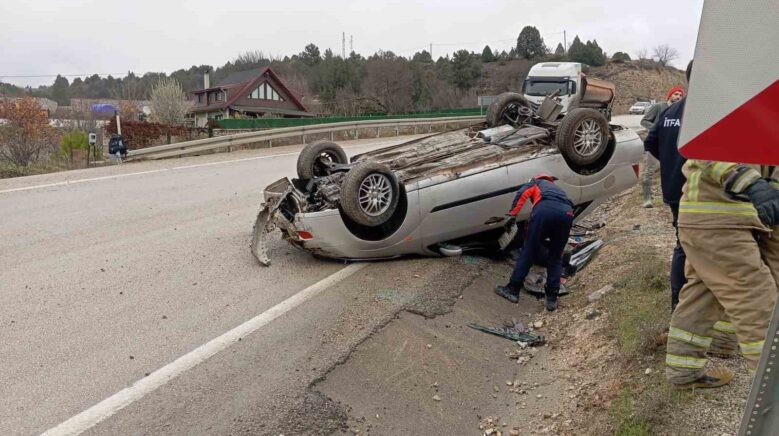 takla atan otomobilden yara almadan kurtuldu bUMYSF61