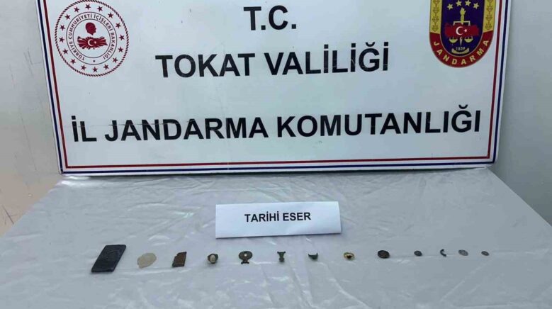 tokatta bir evde 13 parca tarihi eser ele gecirildi k4tWN97G