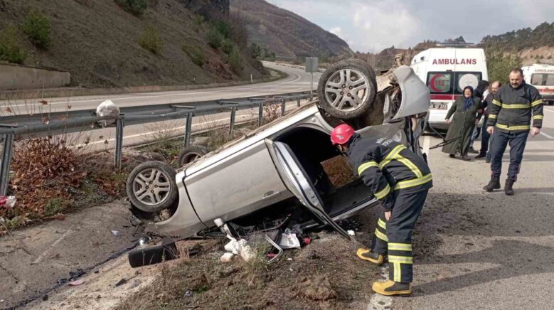 tokatta kontrolden cikan otomobil ters dondu 5 yarali NKH2jJtt