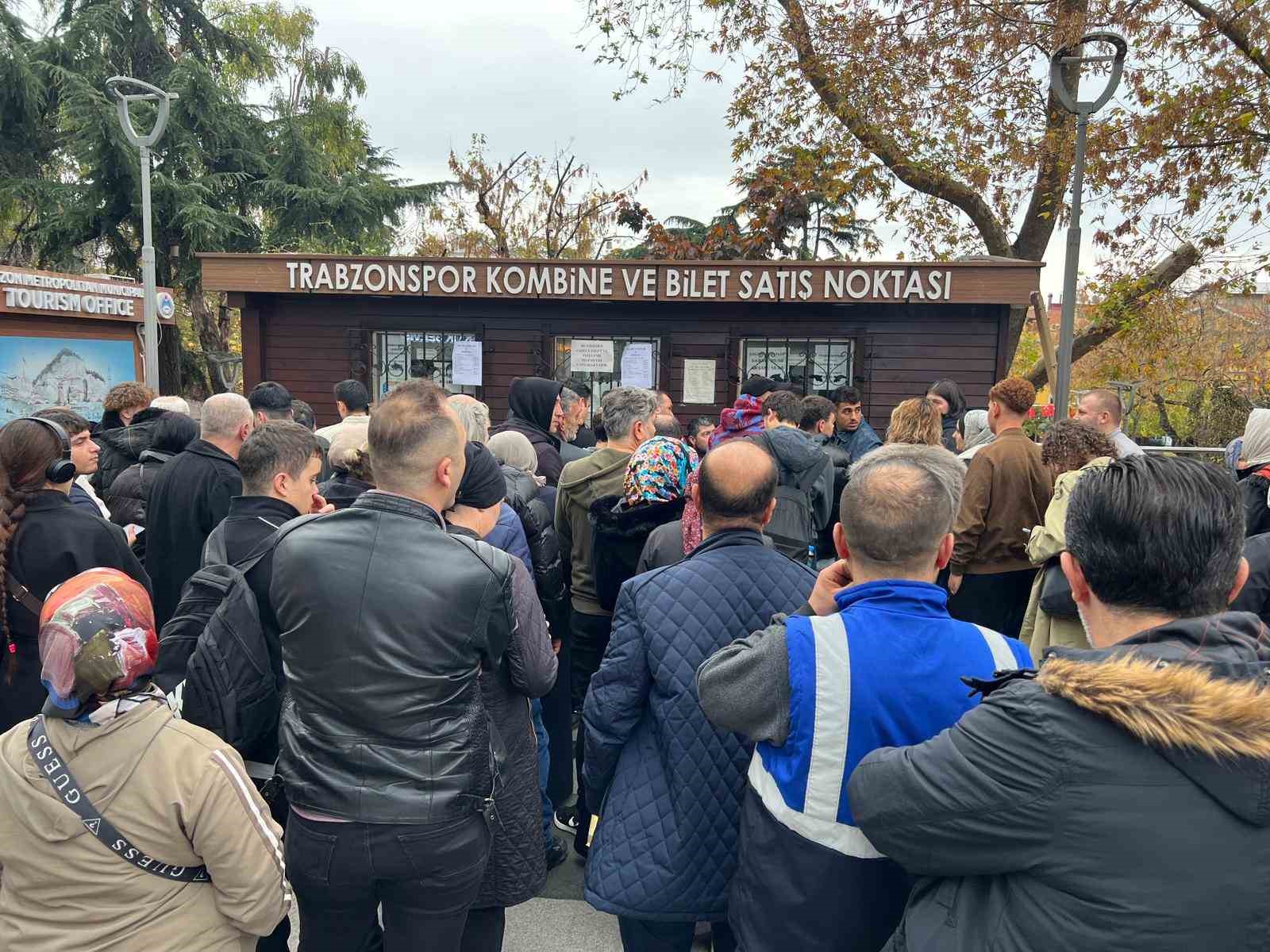 trabzonsporda besiktas maci biletleri satisa cikti RPJjbVIe