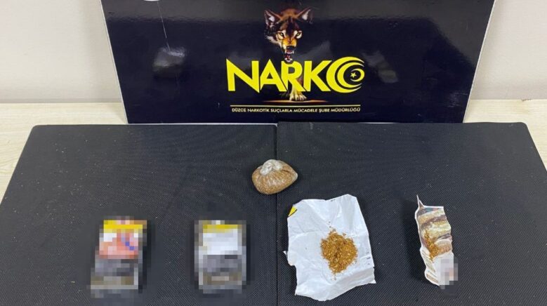 uyusturucu taciri koydeki evinde sucustu yakalandi kXIQk3nK