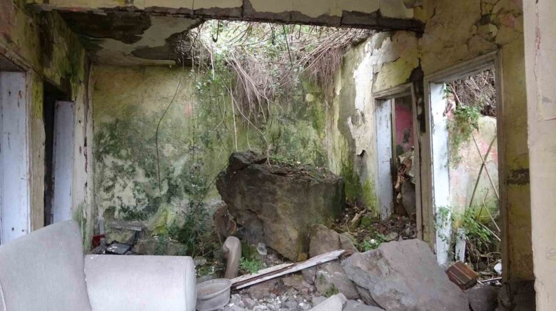 17 yildir kaya dusmesi riski altindaki mahalleye 3 boyutlu mudahale fs7DHD5a