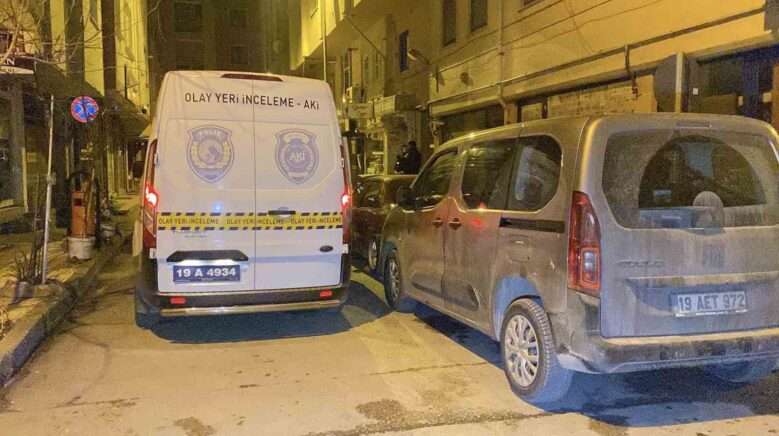 46 yasindaki engelli adam kardesi tarafindan evinde olu bulundu 7xZAXcJW