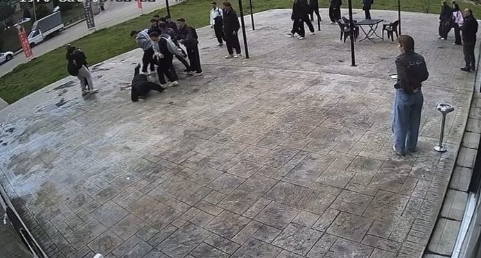 akran zorbaligi sokaga tasti esnaf genci darp edilmekten kurtardi U4N6MS3b